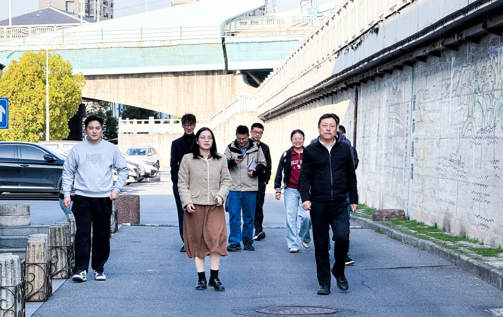 鏡湖區委常委、副區長高偉來園調研指導工作